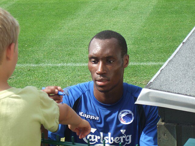 Tidligere FCK spiller Atiba Hutchinson.
https://commons.wikimedia.org/wiki/File:Atiba_Hutchinson_2008.jpg